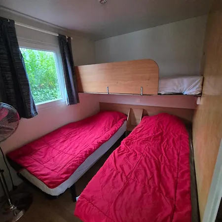 Le Clos Savoye Camping *
