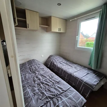 Le Clos Savoye Camping *