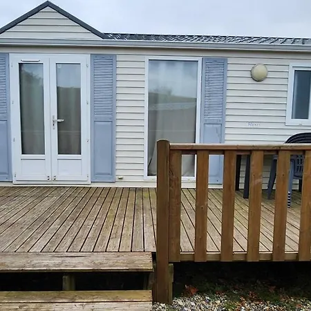 Le Clos Savoye Camping *