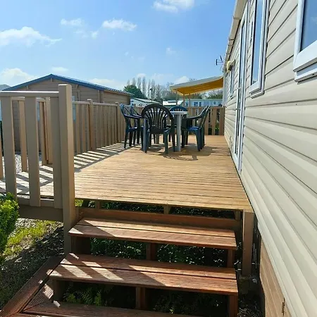 Camping Le Clos Savoye *