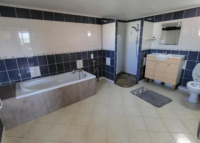 Le Clos Savoye Kamp alanı *