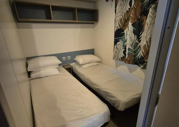 Le Clos Savoye Kamp alanı Biville-sur-Mer