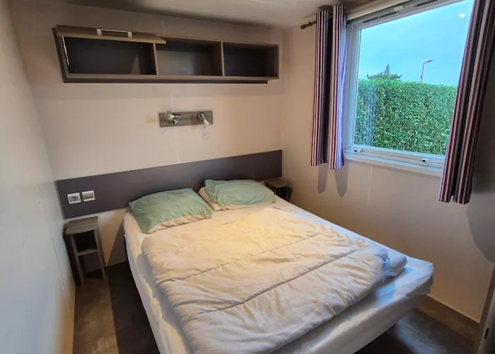 Le Clos Savoye Kamp alanı Biville-sur-Mer