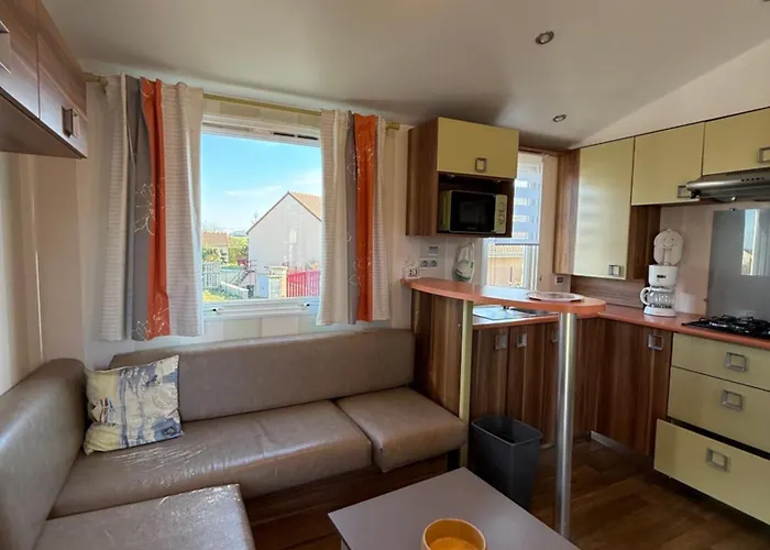 Le Clos Savoye Kamp alanı Biville-sur-Mer