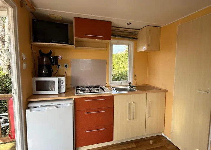 Le Clos Savoye Kamp alanı *